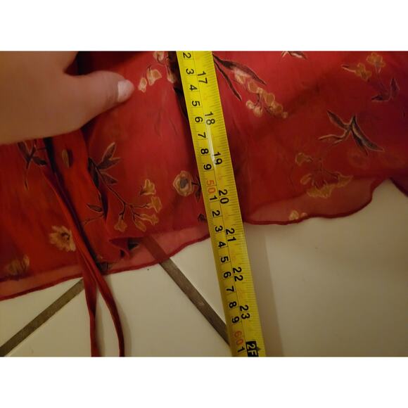 Vtg Tess Flare Sleeve Ruffle V Neck Tie-Front Floral Silk Sheer Top Red Size 14 - Picture 11 of 11